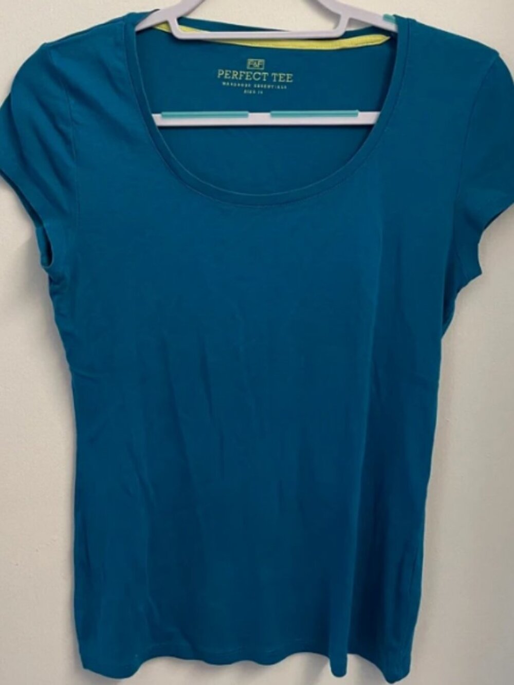 Perfect Tee round neck short sleeved T-shirt
